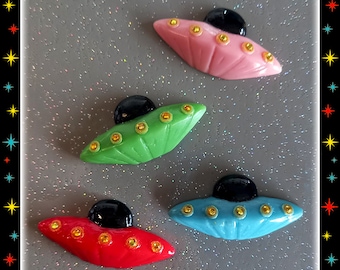 Retro Fliegende Untertasse - Brosche - Retro Futurismus - Fliegende Untertasse Brosche - UFO Schmuck - Alien Schmuck - 50s Retro Future - Glitter Paradise®