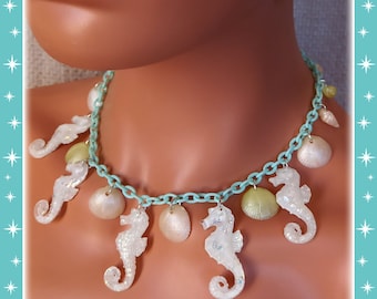 30s Celluloid Style Seahorse & Shell - Jewelry Set - Seahorse Earrings - Seahorse Shell Necklace - 30s Vintage Celluloid - Glitter Paradise®
