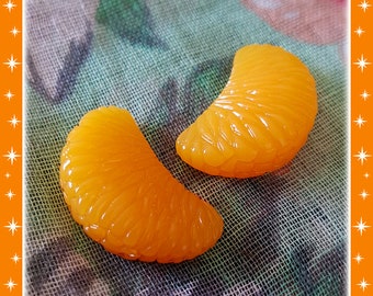 Madarin Wedge - Earrings - Mandarin - Tangerine - Mandarine - Citrus - Fruits - Vintage Exotica - 50s Fakelite Earrings - Glitter Paradise®