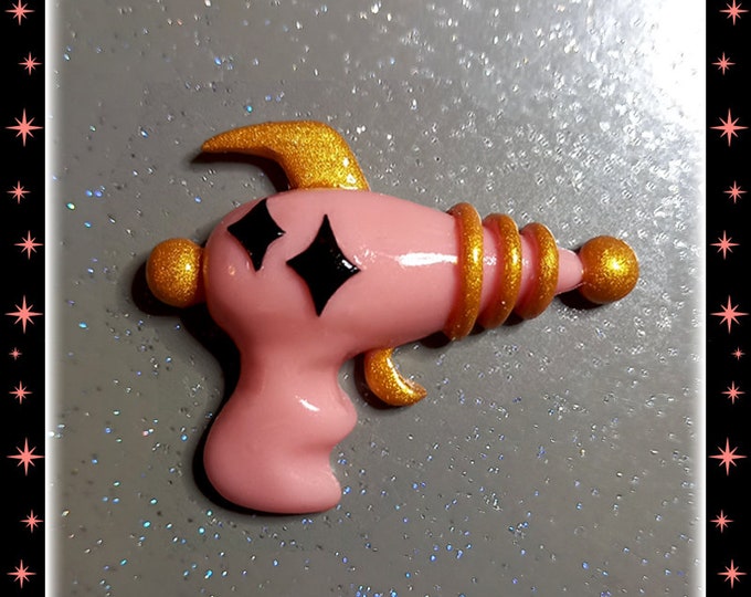 Retro Ray Gun - Brooch - Retro Futurism - Ray Gun Brooch - Martian Ray Gun - Atomic Raygun - Retro Atomic 1950's Jewelry - Glitter Paradise®