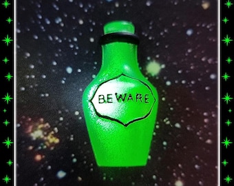 Uranium Beware Bottle - Brooch – Poison Bottle – Uranium Poison Bottle – Radioactive Potion Bottle – Uranium Jewelry – Glitter Paradise®