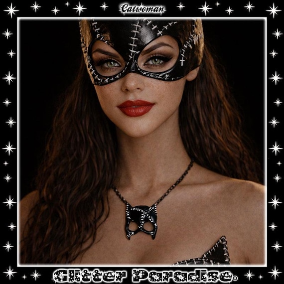 Catwoman Mask - Necklace - DC Comics - Selina Kyle - Outsiders - Tim Burton - DC Universe - Cat - Gotham City Sirens - Glitter Paradise®
