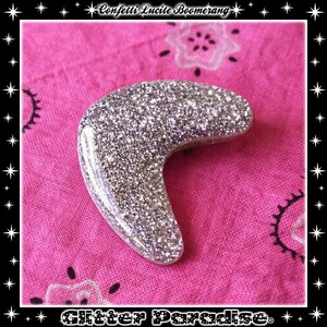 Atomic Boomerang Brooch: Mid-Century Modern Glitter Lucite Pin Silver