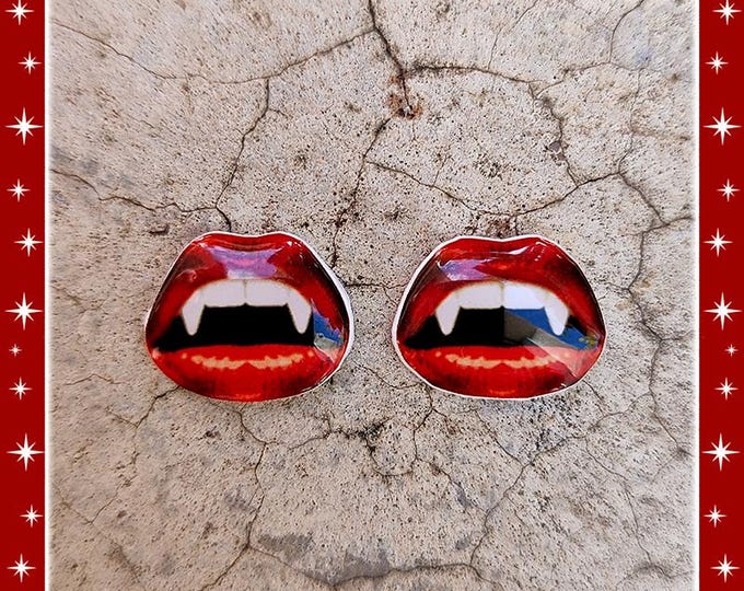 Vampire Kiss - Earrings - Ghoul Jewelry - Vampire Earrings - Vampire Jewelry - Gothic Jewelry - Vampire Gift - Retro - Glitter Paradise®