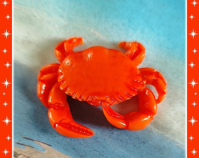 Clawdia the Crab - Brooch - Crab - Crab Brooch - Seafood Ornament - Nautical Jewelry - Novelty Brooch - Beach Jewelry - Glitter Paradise®