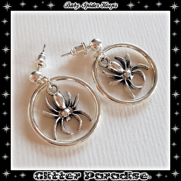 Baby Hoops Spiders - Boucles d'Oreilles - Toile d'araignées - Bijoux Gothique Chic Sorcière - Bijoux Halloween - Ghoul - Glitter Paradise®