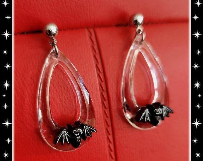 Baby Bat Crystal Teardrops - Earrings - Bat Earrings - Gothic Vampire Earrings - Bats Jewelry - Gothic Lolita Jewelry - Glitter Paradise®