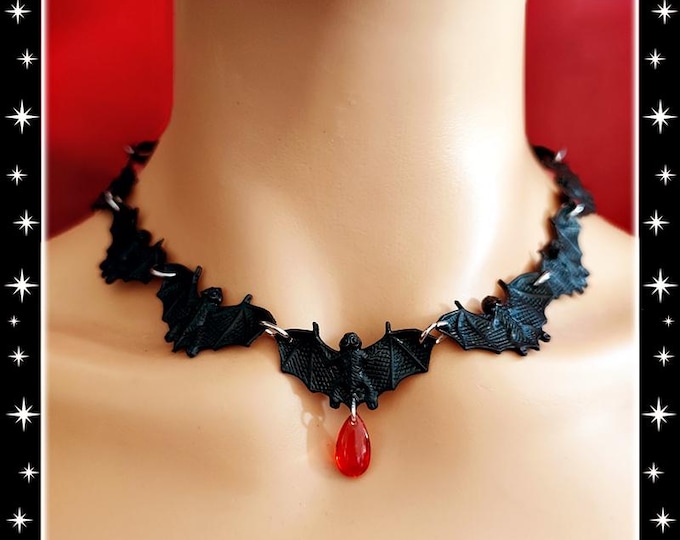 Midnight Bat's Elixir - Necklace - Bat Necklace - Bat Jewelry - Ghoul Jewelry - Gothic Jewelry - Dark Gothic - Vampire - Glitter Paradise®