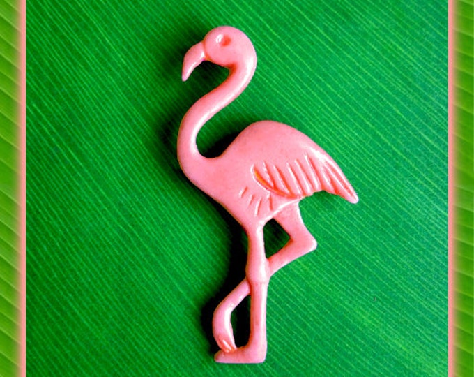 Fakelite Flamingo - Brooch - Vintage Replica - Retro - Pink Flamingo - Flamingo Jewelry - Carved - Mid Century Modern - Glitter Paradise®