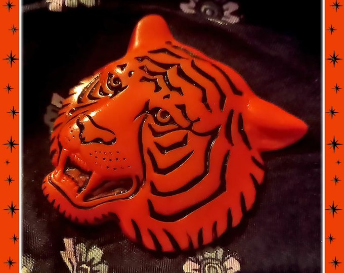 Carved Tiger - Brooch - Tiger Brooch - Tiger King - Year of the Tiger 2022 - Joe Exotic - Chinese New Year - Tiger Gift - Glitter Paradise®