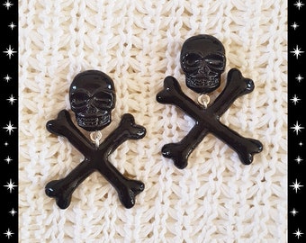 Skull & Crossed Bones Earrings: Gothic Rockabilly Jewelry