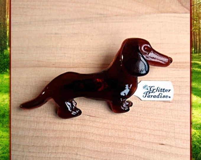 Fakelite Andre the Sausage Dog - Brooch - Dog Brooch - Sausage Dog - Dachshund - Novelty Brooch - Retro - Mid Century - Glitter Paradise®