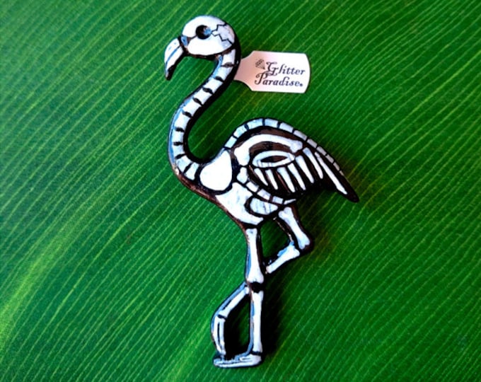 Dead Flamingo - Brooch - Dead Flamingo - Skeleton Flamingo - Gothic - Psychobilly - Day of the dead - Bones - Calavera - Glitter Paradise®
