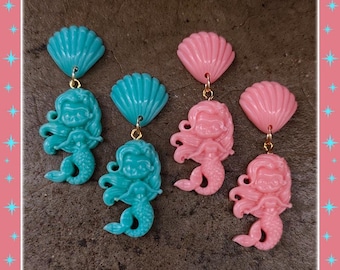 Mermaid's Shell - Earrings - Mermaid Earrings - Mermaid Jewelry - Mermaid and Shell - Mermaid Fashion - Sea Side Jewelry - Glitter Paradise®