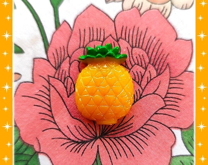 Lil Pineapple – Pin - Pineapple Pin – Small Pineapple Pin - Retro Pineapple Pin - Fruit Pin – Jewelry with Pineapples – Glitter Paradise®