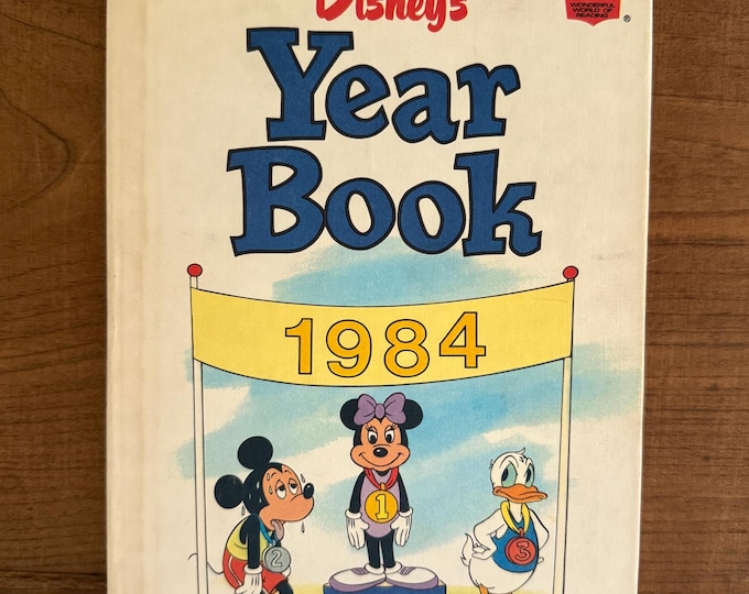Vintage Disney's Year Book 1984 Wonderful World of Reading