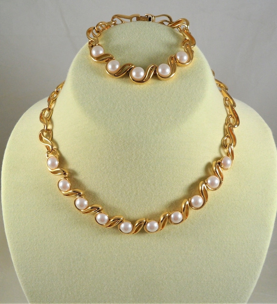 Elegant Vintage Napier Gold Plated Necklace, Gold 