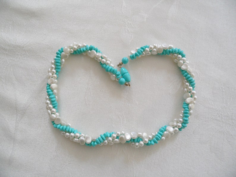 Elegant Faux PearTurquoise Vintage Necklace