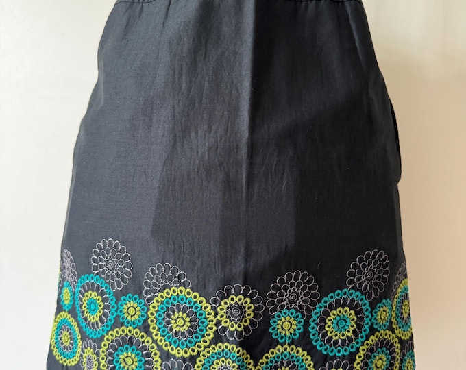 Axcess Liz Claiborne Skirt Size 6 Black Green Embroidered A Line Knee Length