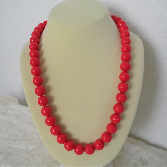 Vintage Red Beaded Elegant Necklace - image 2