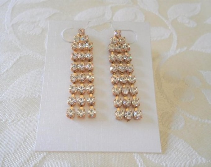 Elegant Clear Rhinestones Gold Tone Pierced Earrings