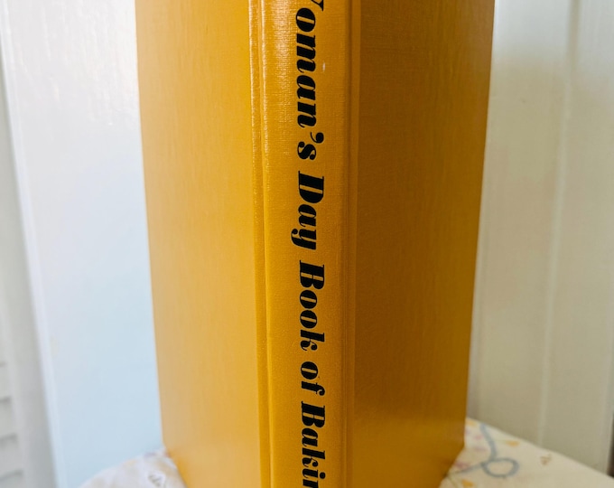 Woman's Day Book of Baking Edited by Diane Harris (1977) Hardcover
