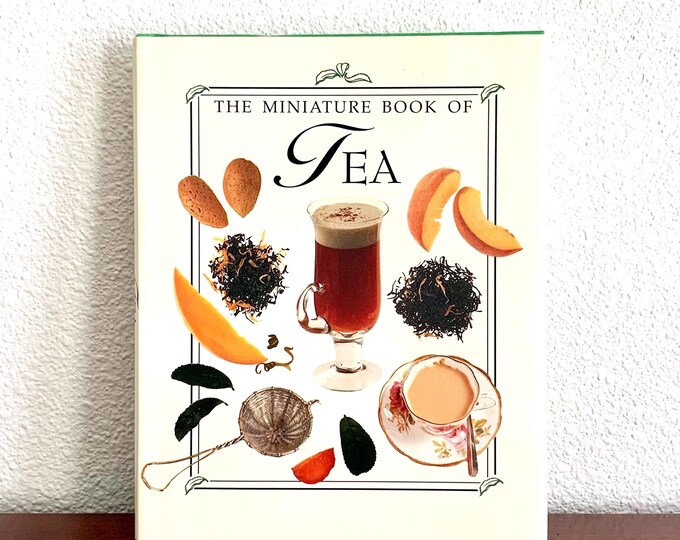 The Miniature Book Of Tea Hardcover DJ
