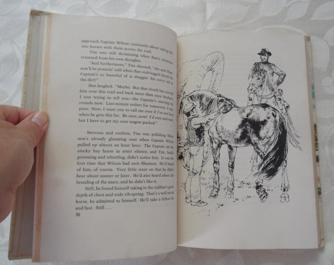 Shannon By Barbara J. Berry Hardcover First printing 1968 Exlibrary Book