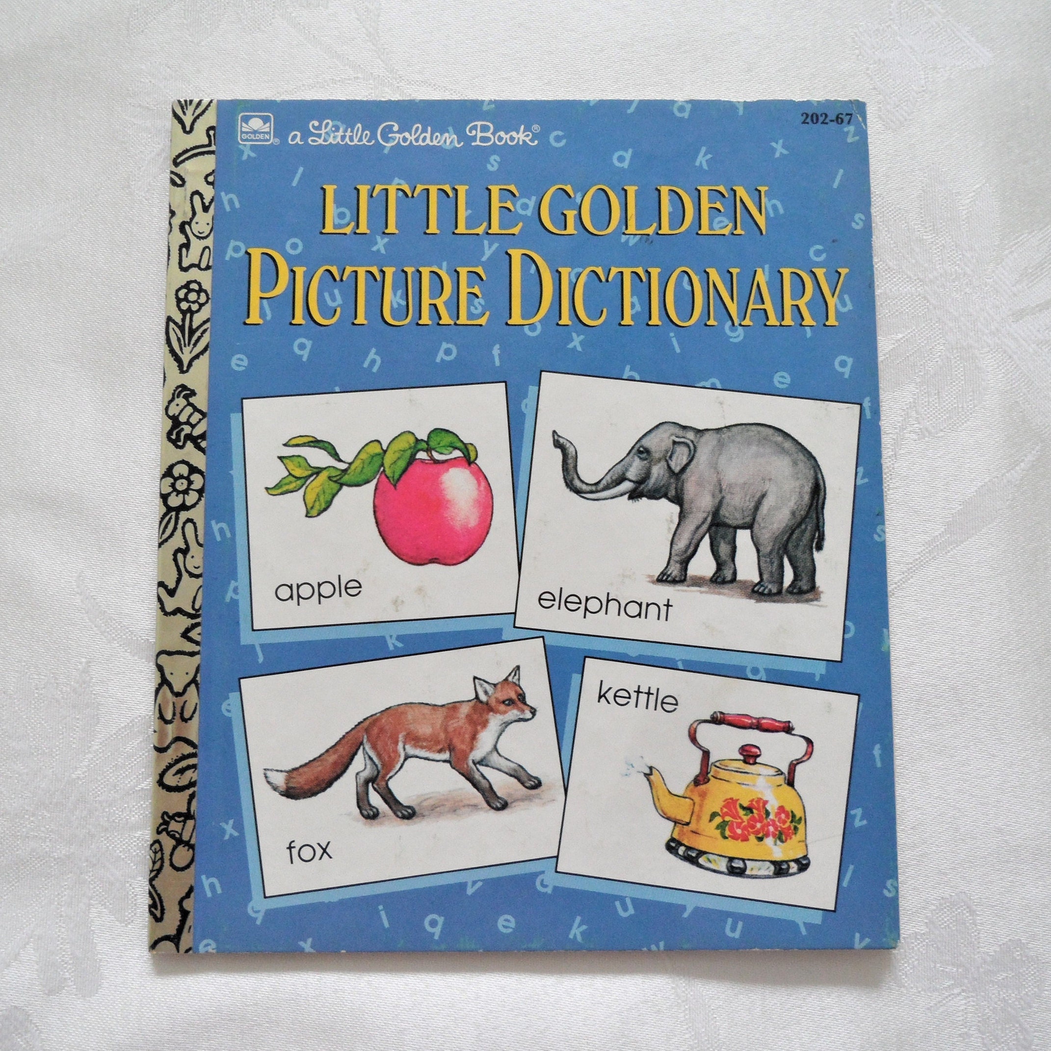 A Little Golden Book Little Golden Picture Dictionary 1981 Etsy