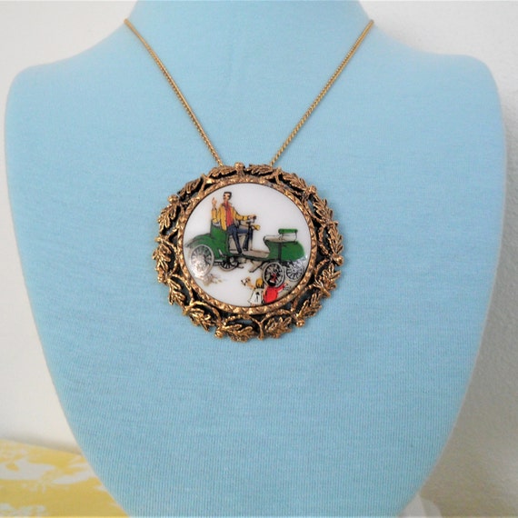 Gold Tone Porcelain Leaf Decorated Pendant Neckla… - image 1