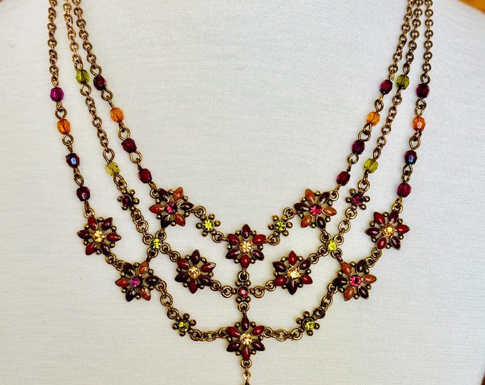 Spice Blossom  Necklace Flowers with rhinestones