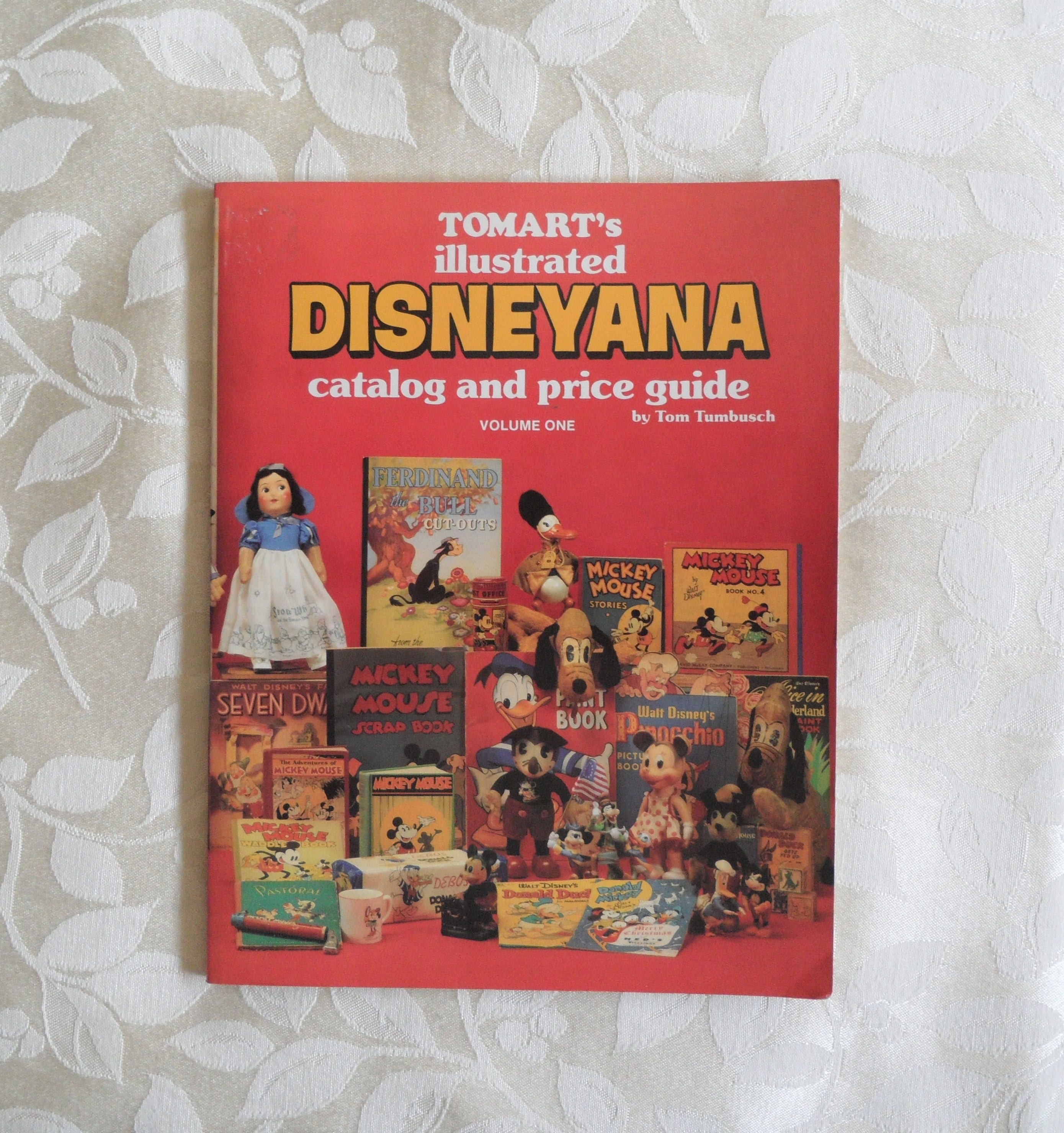 Tomart's Illustrated Disneyana Catalog and Price Guide - Etsy Israel