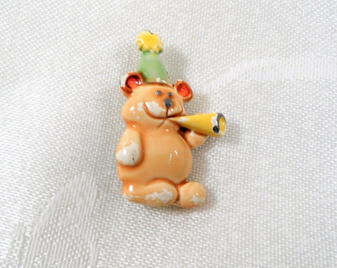Vintage Metal Enameled Bear Brooch Pin