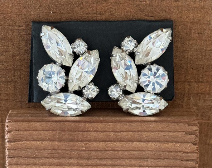 Vintage Weiss Clear Rhinestone Silver Tone Clip On Earrings
