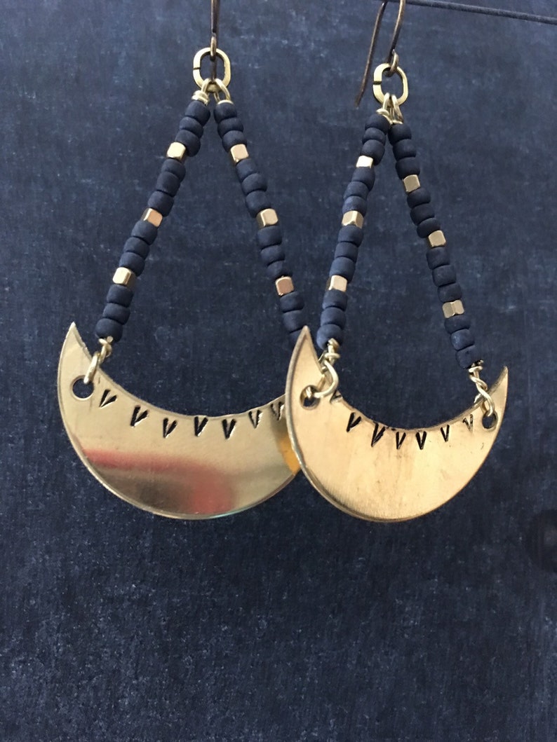 The edge of the moon earrings