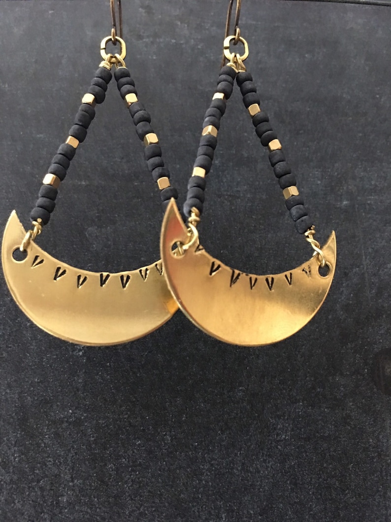 The edge of the moon earrings