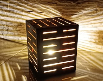 Handgefertigte Holz Würfel Lampe