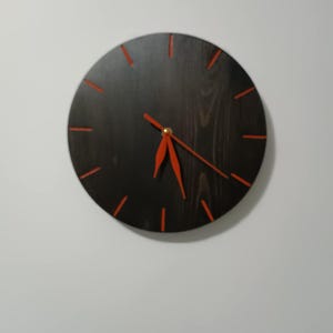 Minimalist Wooden Wall Clock: Silent Modern Home Decor (28cm)