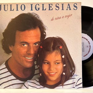 Julio Iglesias - De Nina a Mujer - 1981 OG Vintage Vinyl Record