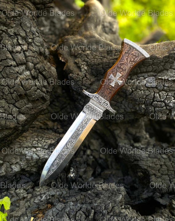 Hand-Engraved Templar Cross Dagger: A Knight’s Legacy For knight templar collectors | custom design Carbon steel knight Templar dagger' gift
