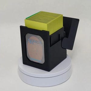Mechanical Flipping MTG Commander Deck Box: 100+ Sleeved-kort, 3D-printade | Personlig | Gåva