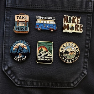 Emaille Pins Naturliebhaber Anstecknadel Camper Rucksack Pins VW Camper Van Life