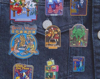 Pines de esmalte de terror retro: conjunto de insignias de estética espeluznante, colección de íconos espeluznantes