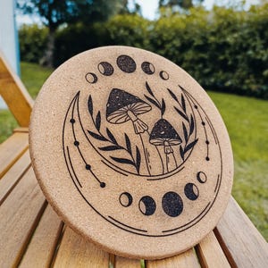 Salem Trivet