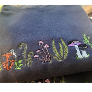 Embroidered Fern & Mushroom Sweatshirt: Nature-Inspired Cottagecore Charcoal