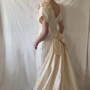 Vintage 90s Raw Silk Wedding Dress: Convertible Gown with Detachable Train