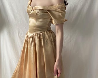 1940s Vintage Gold Satin Dress Off Shoulder Basque Waist Gathered Skirt Short Sleeve Maxi Vintage Dress
