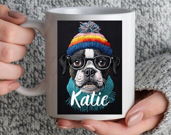 Boston Terrier Wintermütze Mütze personalisierte Becher Tasse 11 Unzen Keramik, Hunde-Liebhaber-Geschenk, benutzerdefinierte Hundetasse, BoJack Hund, Hundemama Geschenkidee, Hundeleben