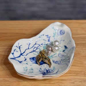Vintage Ceramic Trinket Dish, Handmade Shell Shaped Jewelry Holder, Ocean Theme Coral and Fish Decor, Blue and White Spain Ceramic Tray 7&#39;&#39;