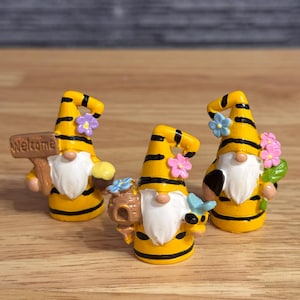 Handmade Ceramic Gnome Set, Cute Bees Gnomes Shelf Decor, Whimsical Welcome Gnomes, Yellow Garden Decoration Fairy Figurine, 2&#39;&#39; 3 Piece Set